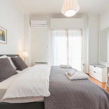 Cozy And Fresh Apt Close To Metro Афины Экстерьер фото