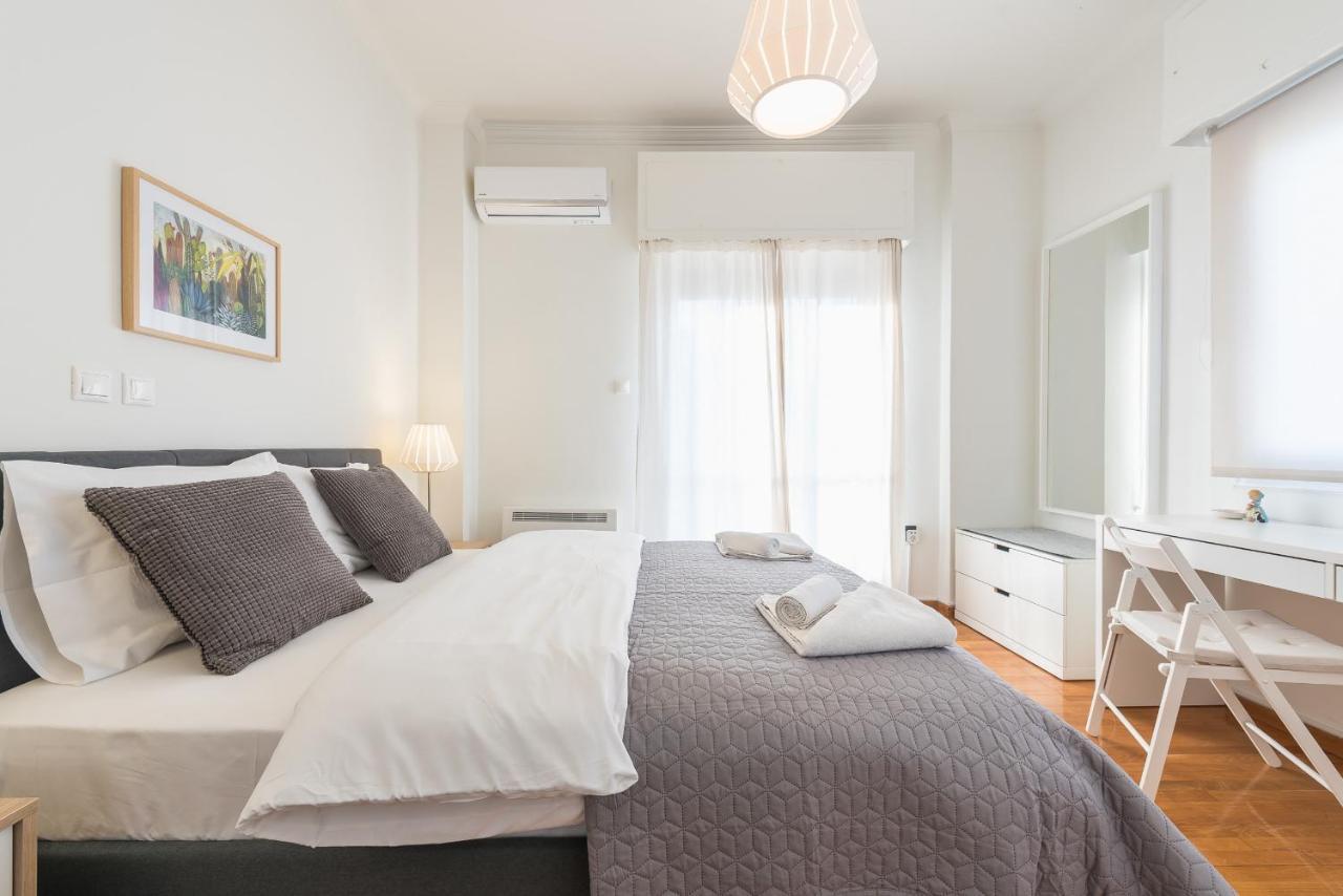 Cozy And Fresh Apt Close To Metro Афины Экстерьер фото