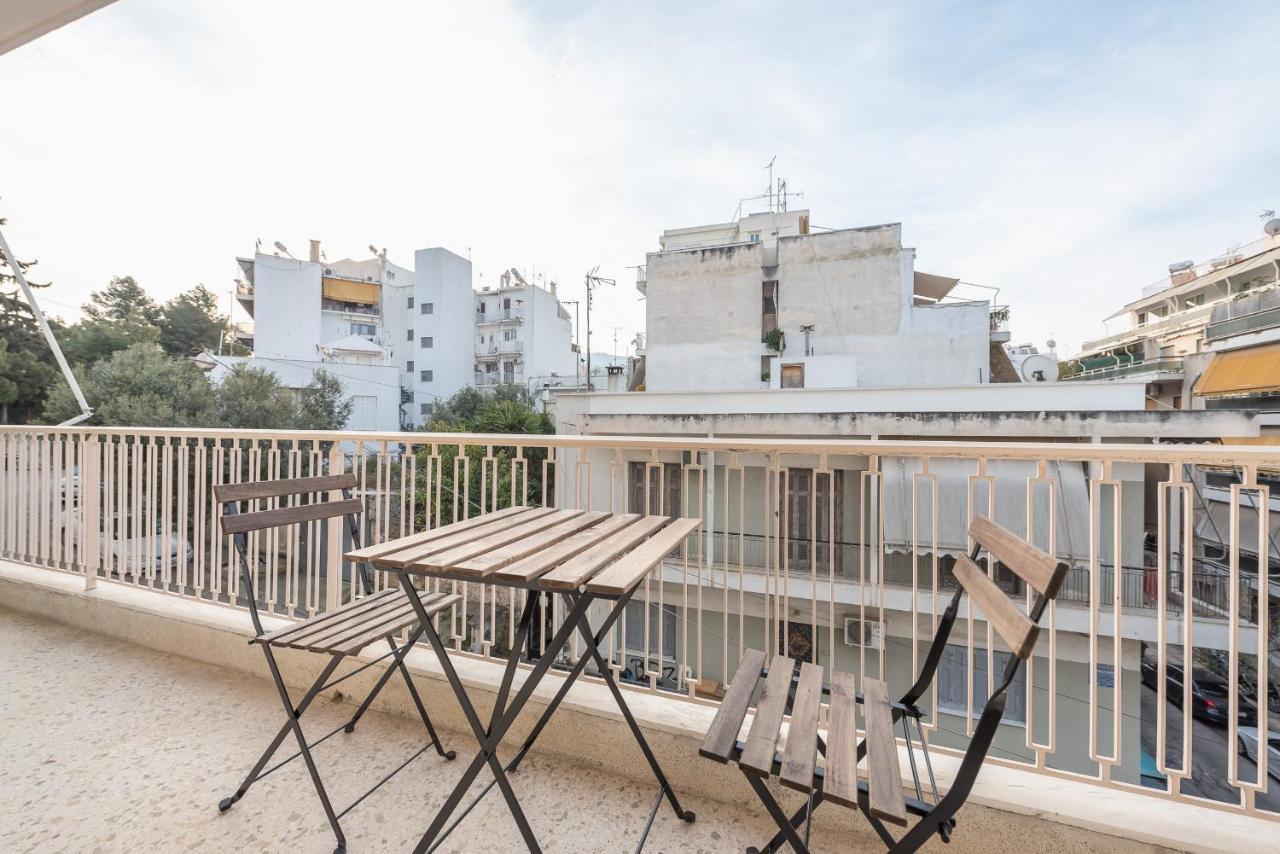 Cozy And Fresh Apt Close To Metro Афины Экстерьер фото